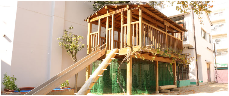 木製滑り台「ナレザ」